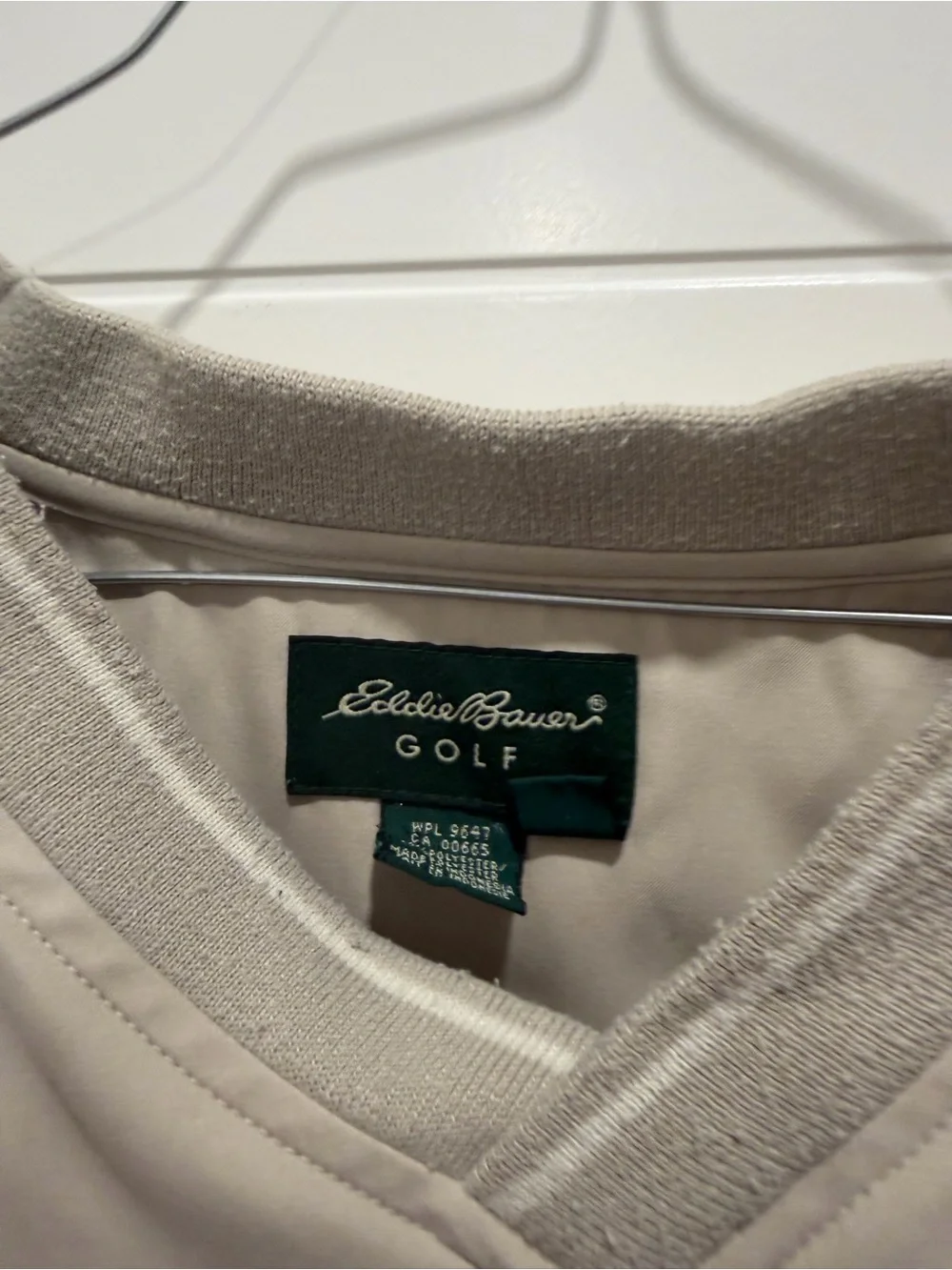 Eddie Bauer Light Beige V-Neck Golf Pullover Vest